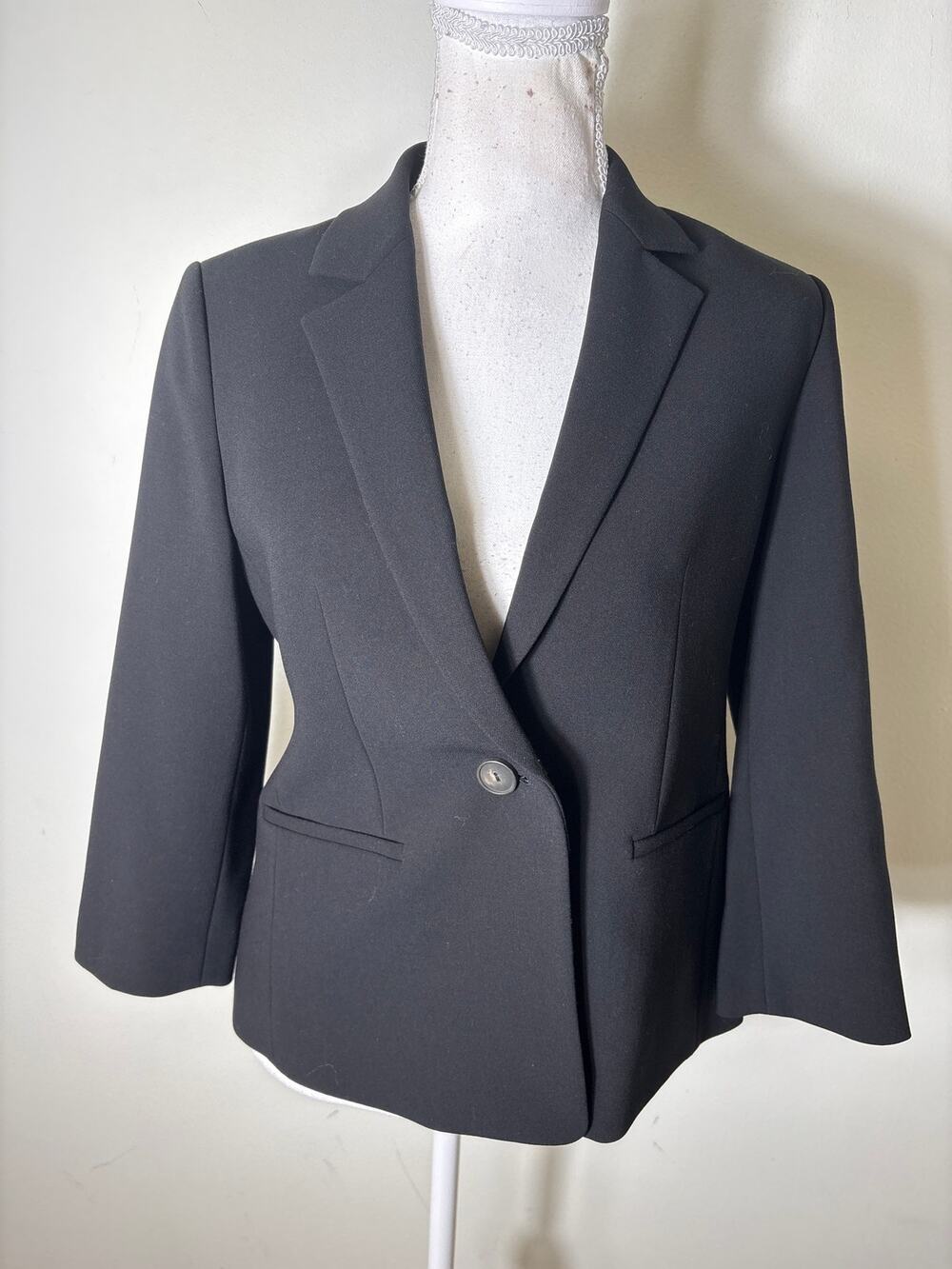 NWT Vince Black Blazer Sz 2